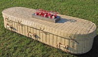 Bamboo uitvaart mand GreenCoffins via Gaia Uitvaartbegeleiding Purmerend